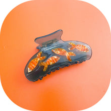 Load image into Gallery viewer, Sparkling Goldfish Clip
