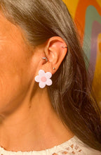 Load image into Gallery viewer, Daisy Flower Studs

